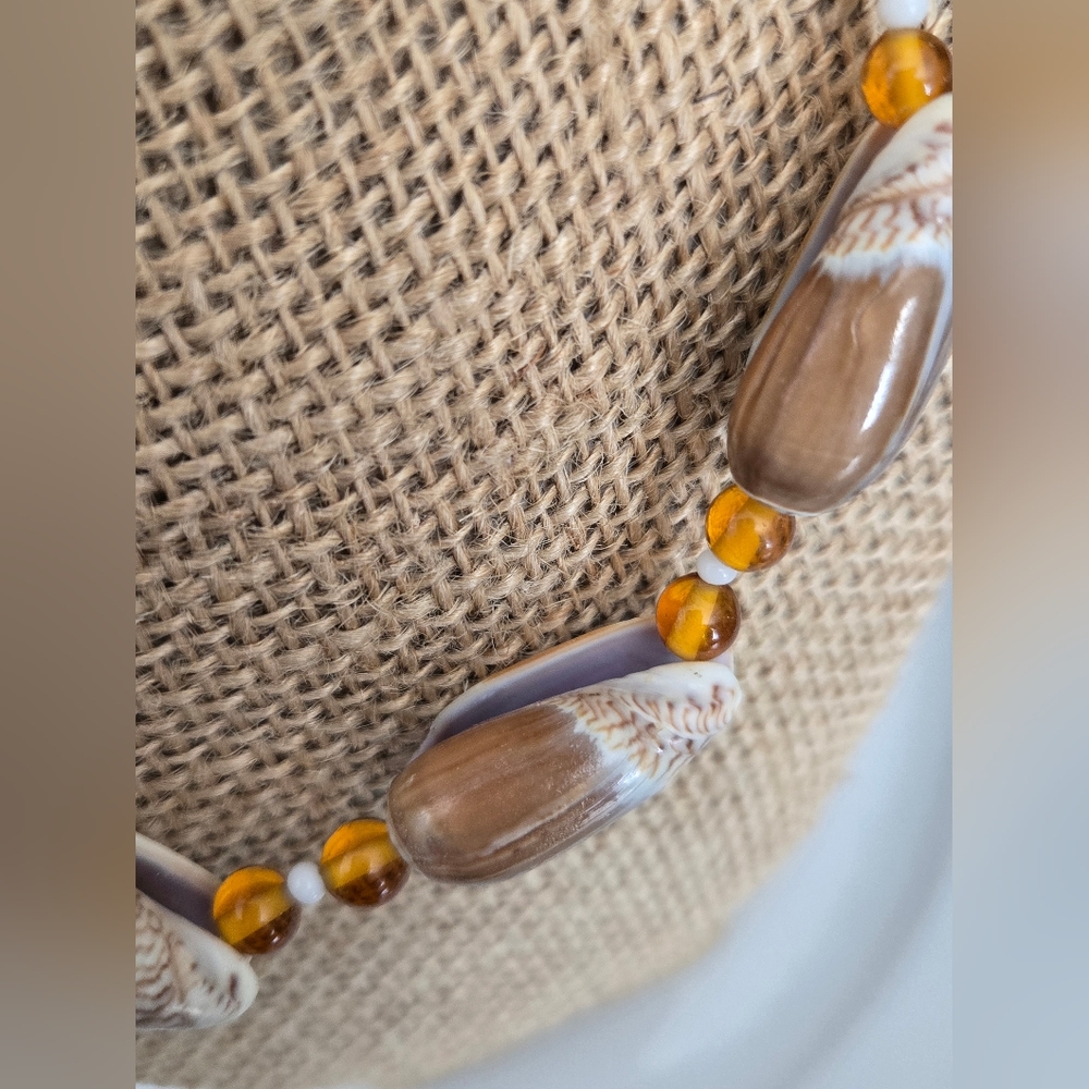 Natural Shell Pullover Boho Beachy Necklace - Picture 3 of 8
